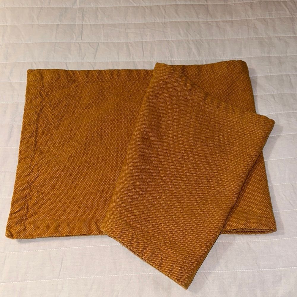 Pier 1 Orange Rust 💯 Cotton Table Runner